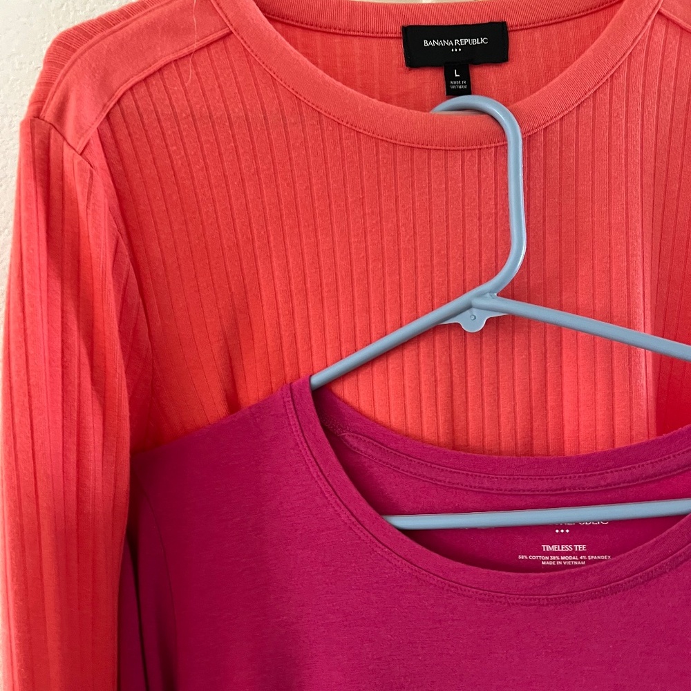Two Banana Republic long sleeve tops